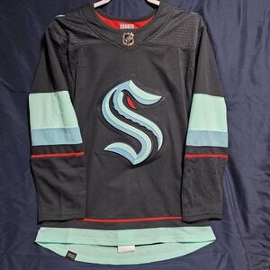 Seattle Kraken Adidas Jersey Mens Blue Home Hockey NHL Authentic GT5622-320